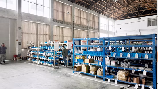 Prensa mecânica com alimentador servo Nc automático e matriz progressiva